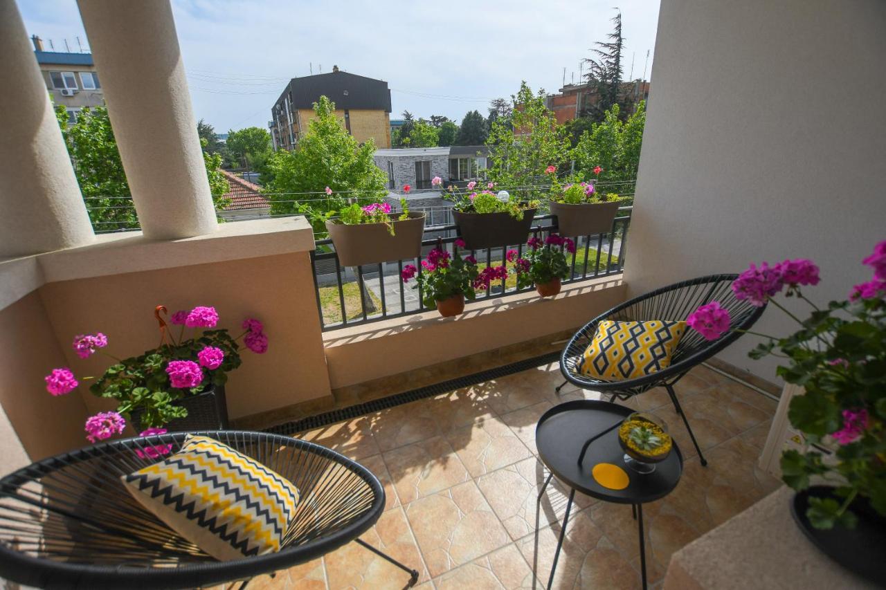 Apartment Plaza Kladovo Bagian luar foto
